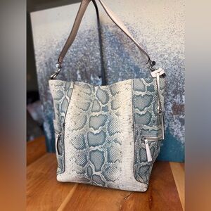 Vince Camuto Boho Chic Green Snake Print Leather Maka Hobo Bag